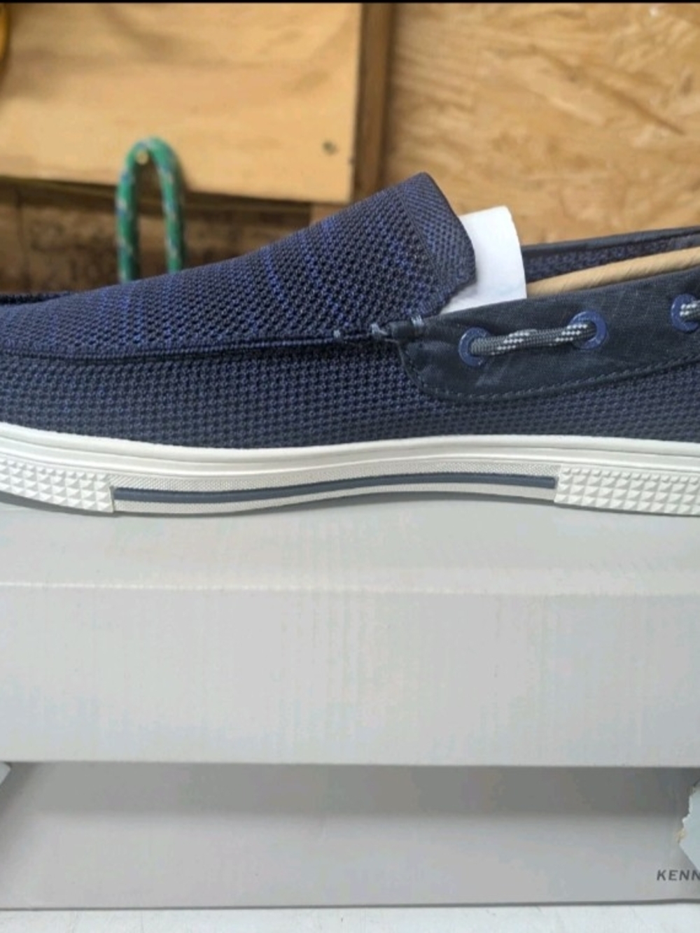 Kenneth Cole Reaction Trace SLIP ON Loafer Navy